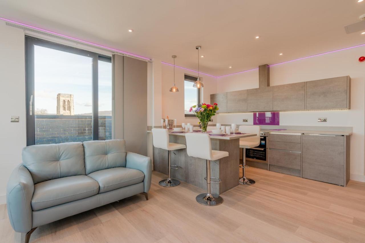 Central Penthouse With Hot Tub & Views 22 เชลเทนแฮม ภายนอก รูปภาพ