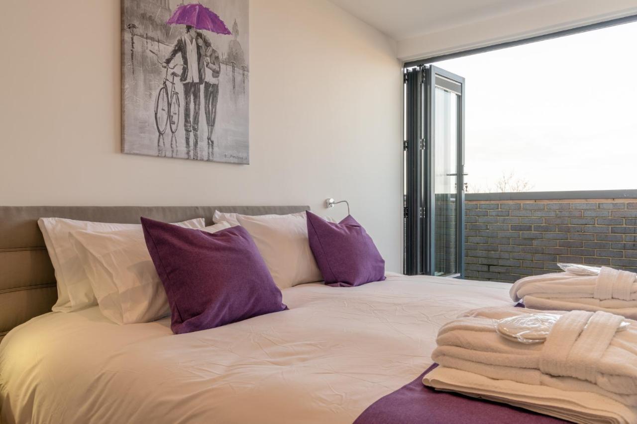 Central Penthouse With Hot Tub & Views 22 เชลเทนแฮม ภายนอก รูปภาพ